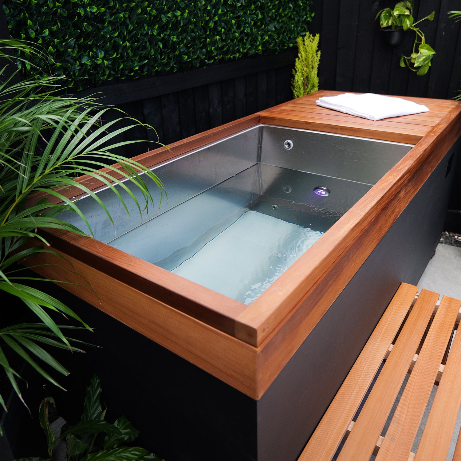 Insignia Ice Bath