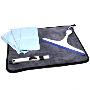 Pro: Cleaning Kit
