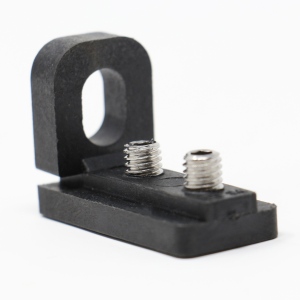 Monochrome 'L' Bracket Connection